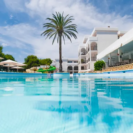 Playa Aparthotel 3*